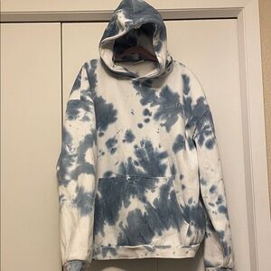 Comfrt Blue and White Tie-Dye Hoodie